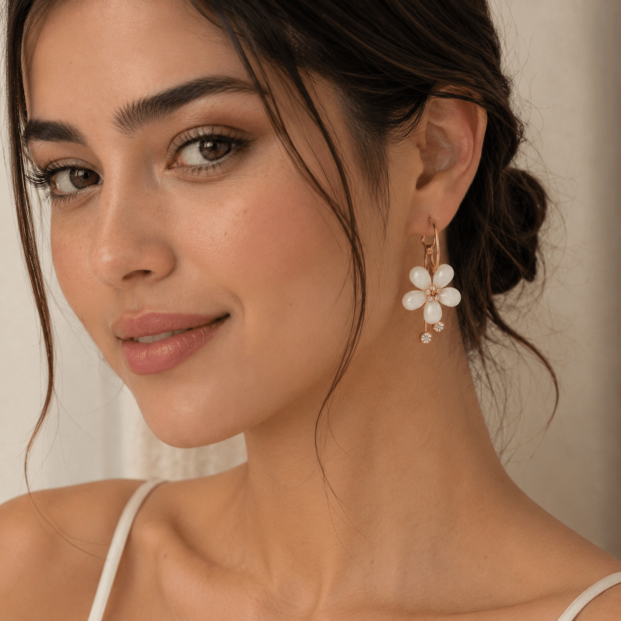 Aretes Daisy Charm -AretesNegro VERYSA