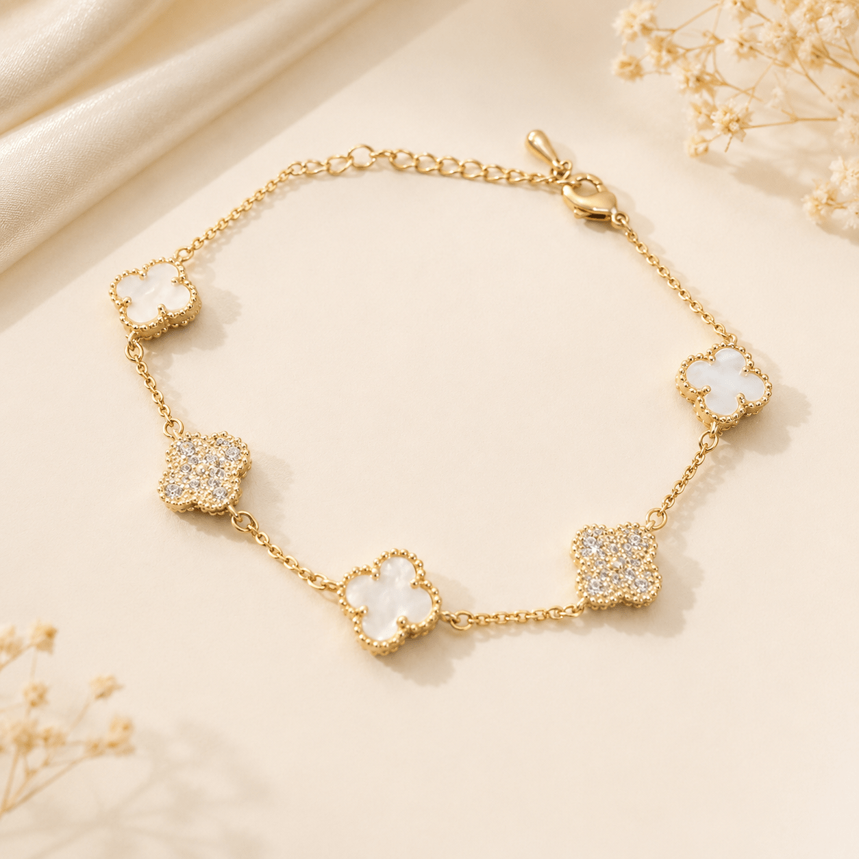 Pulsera Clover Perla & Brillo -Brazaletes VERYSA