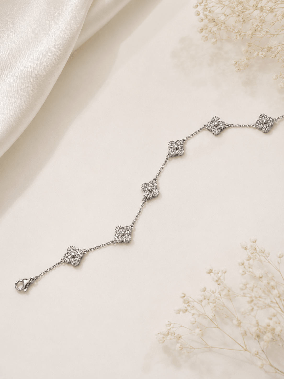 Pulsera Clover Shine Plata -Brazaletes VERYSA