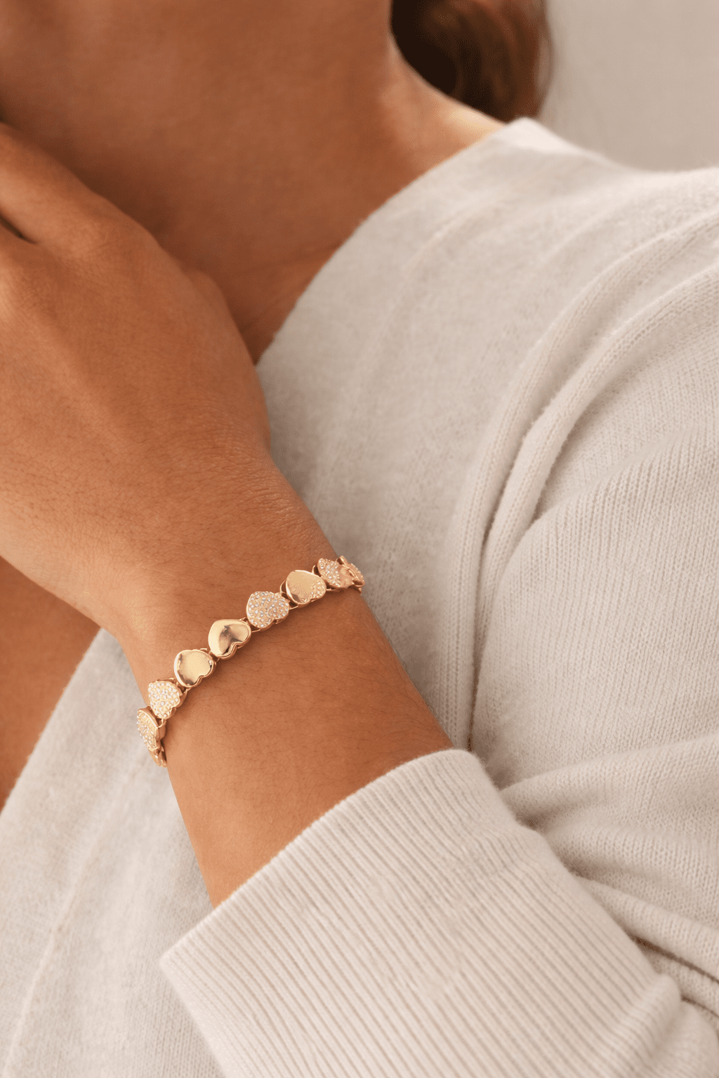 Pulsera Corazones – Oro Laminado 18k - Brazaletes VERYSA