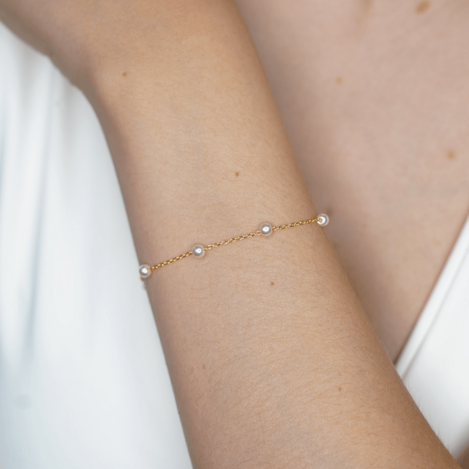 Pulsera Perla Sutil - Brazaletes VERYSA